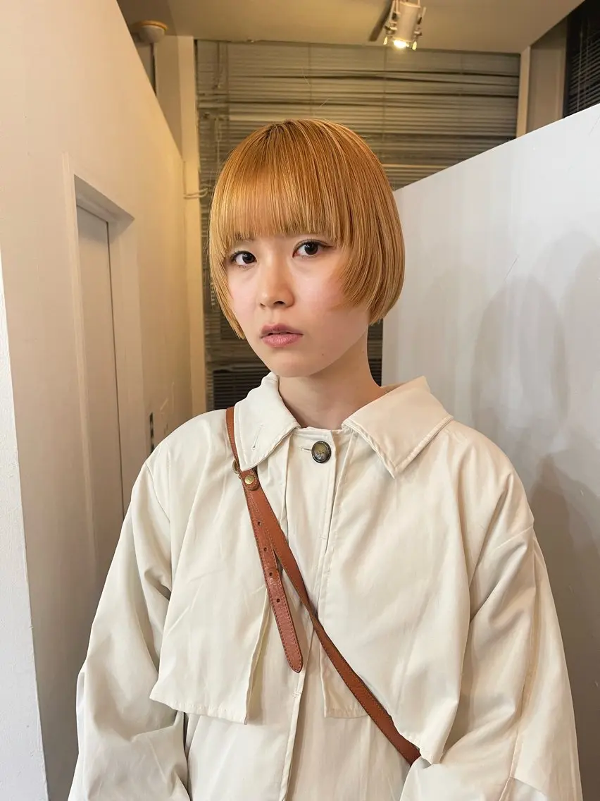 ショート ボブ 顔まわりレイヤー 顔周りカット レイヤーカット ボブ/レイヤー /河内温太のヘアスタイル