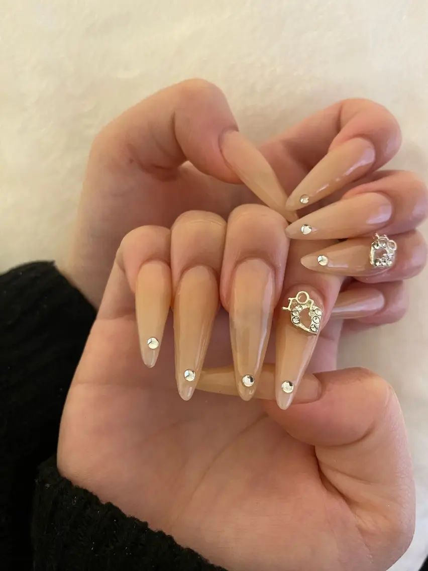 ネイル Locèlon .のネイルデザイン