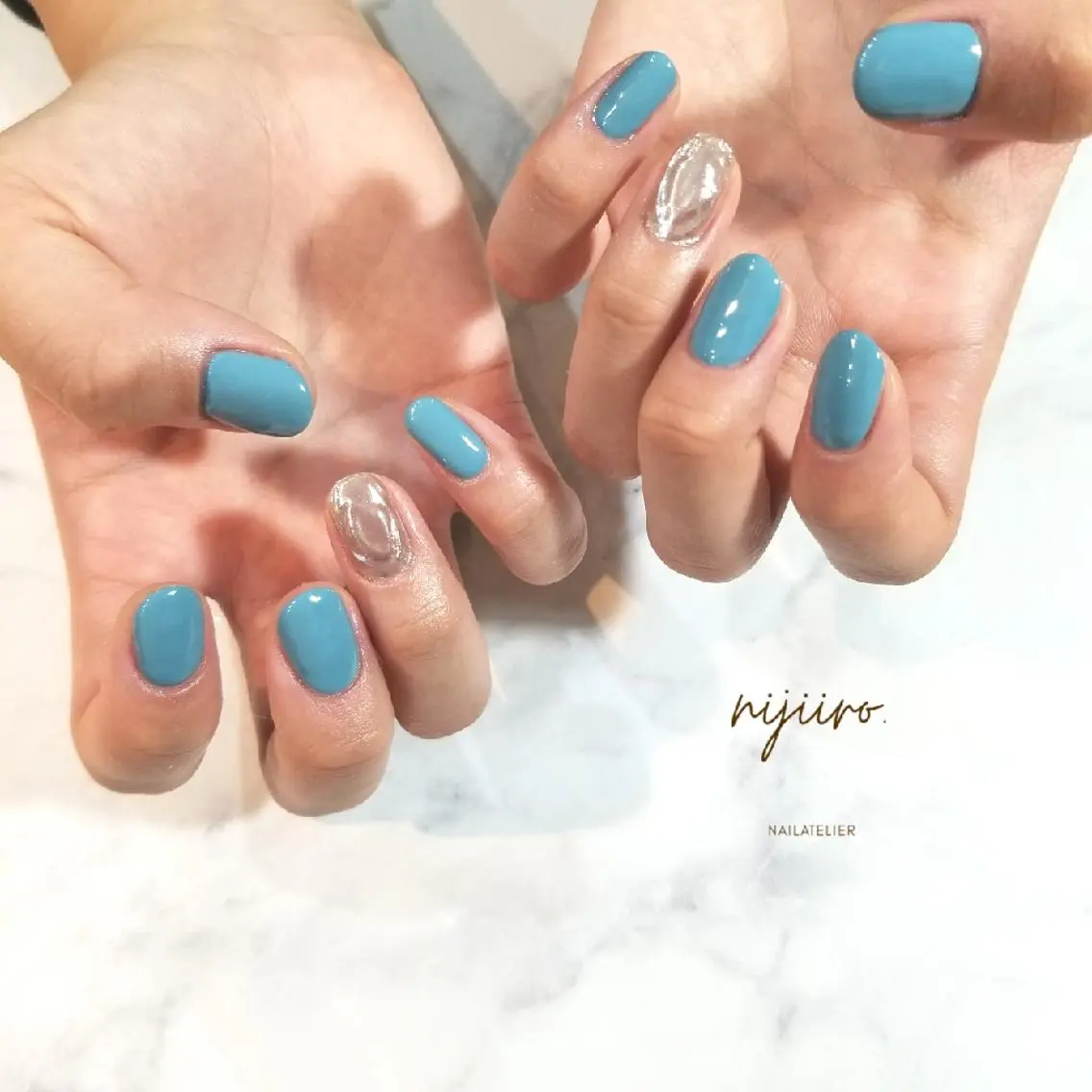 ネイル ブルー ミラーネイル ハンドネイル nijiiro🌈 サトウのネイルデザイン