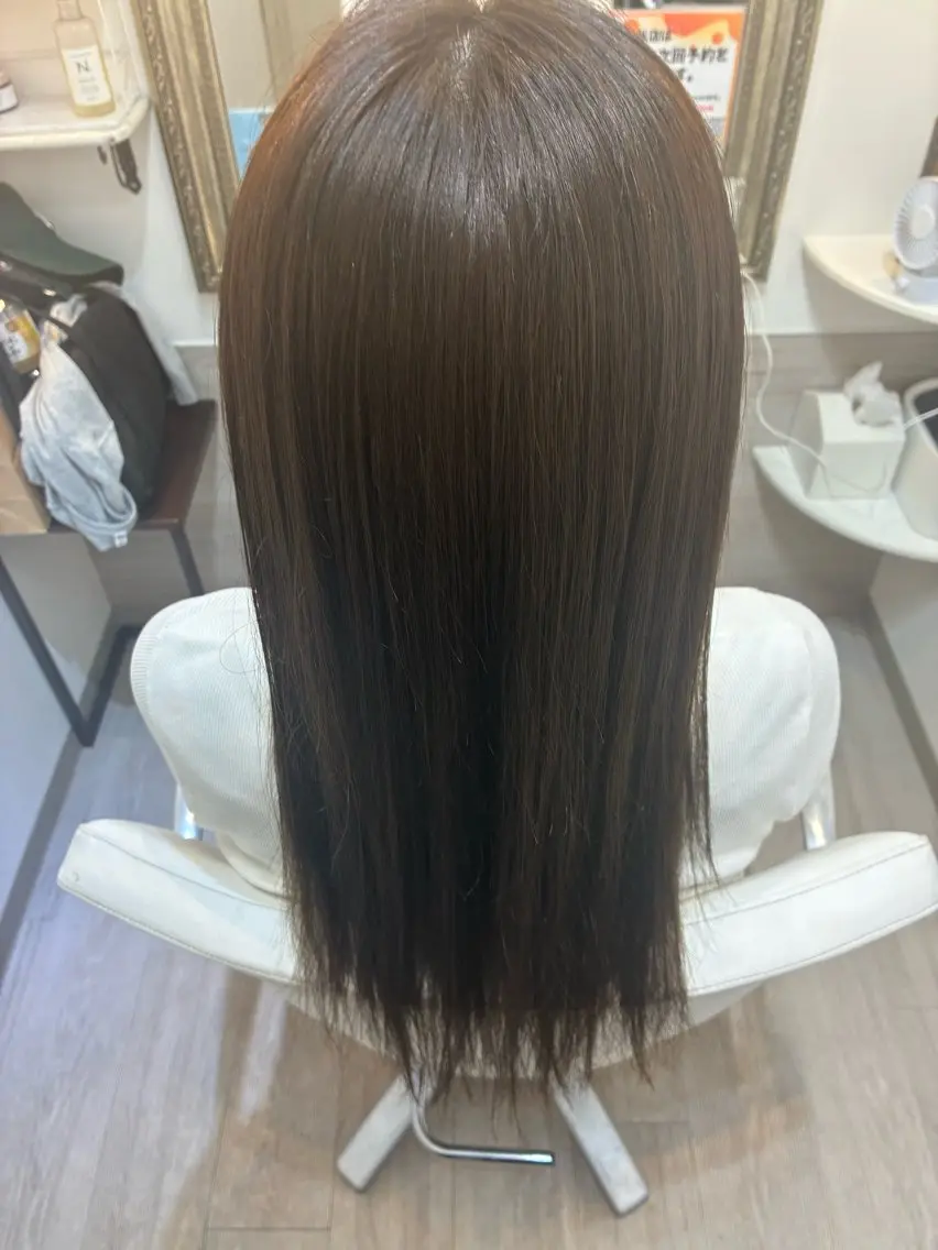 ロング カラー ✨透明感カラー✨ ☘️くすみカラー☘️のヘアスタイル