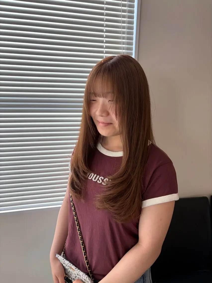 ロング 顔まわりレイヤー レイヤーカット 芝淵 日留菜のヘアスタイル