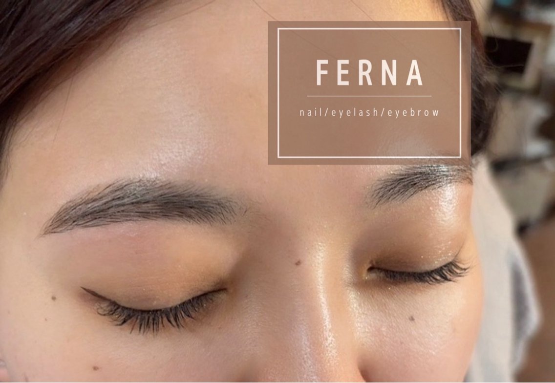 アイブロウ FERNA Ayaのネイルデザイン