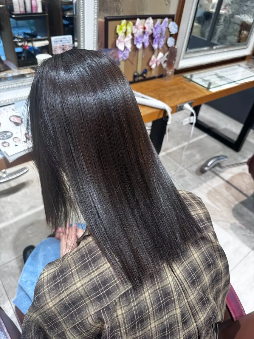 カラー 三留 愛未のヘアスタイル