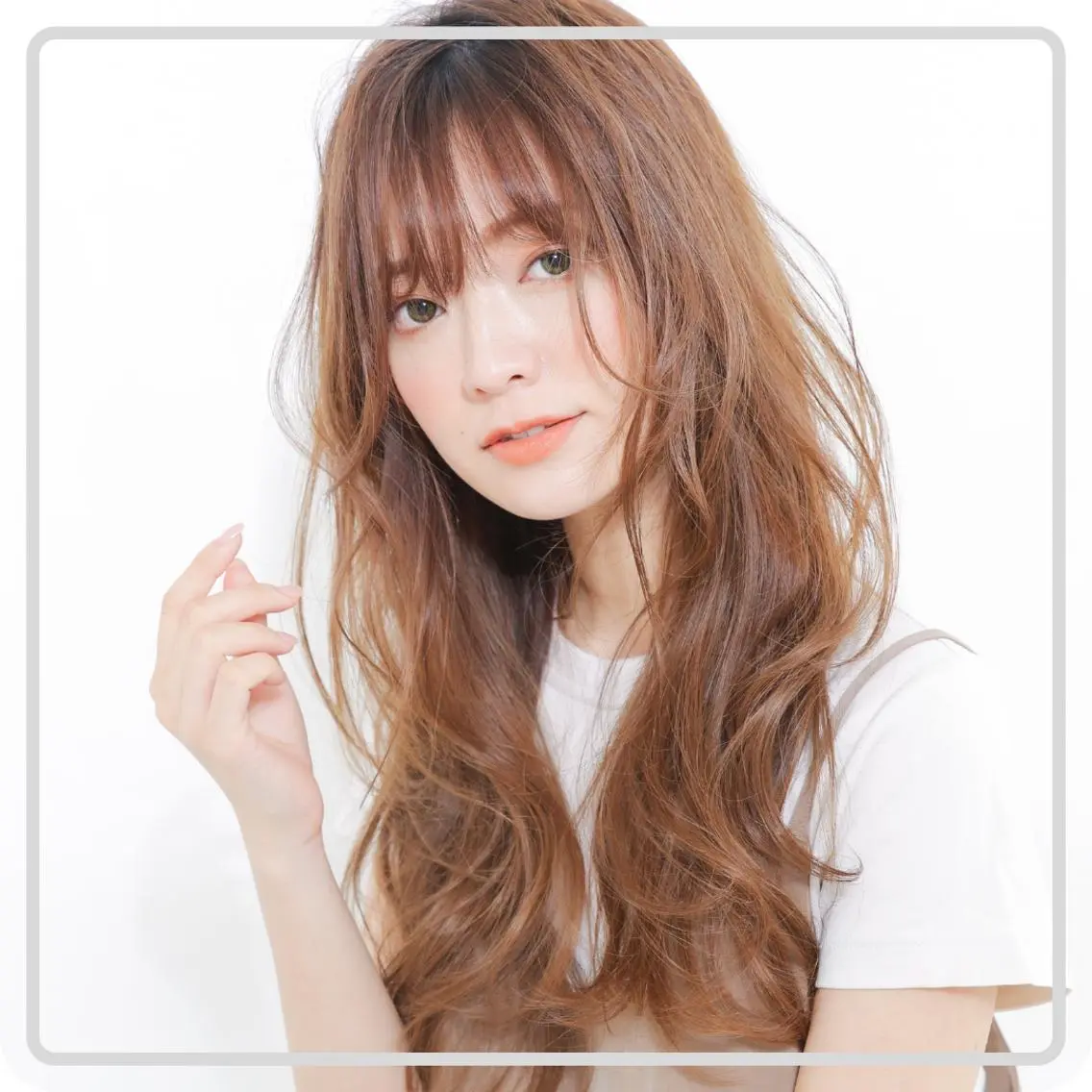 ミディアム RIKU リクのヘアスタイル