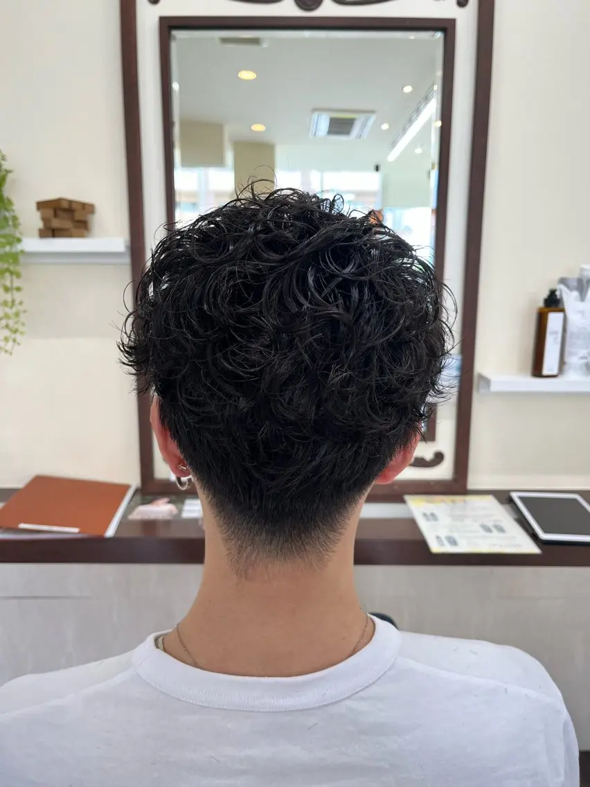 ショート パーマ メンズ メンズパーマ 刈り上げ ショートヘア 🧊メンズ特化🧊 高木航希のヘアスタイル