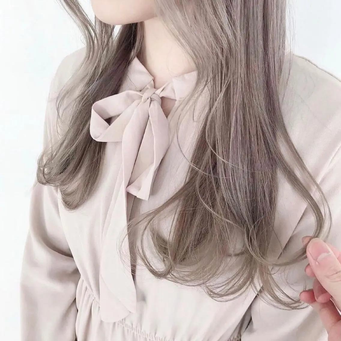 ロング カラー グレージュ 新規割引あり♡ yuuのヘアスタイル