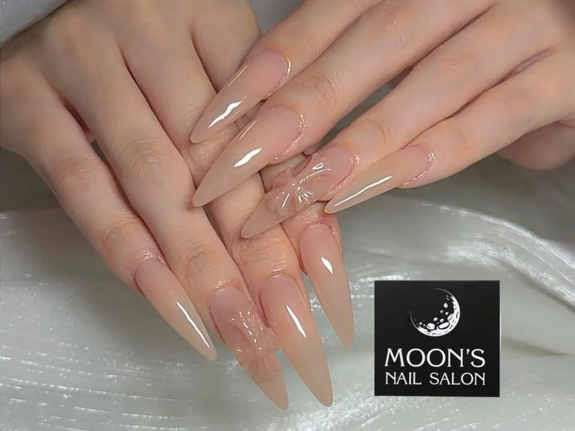 ネイル ハンドネイル Moons nail 💅✨のネイルデザイン