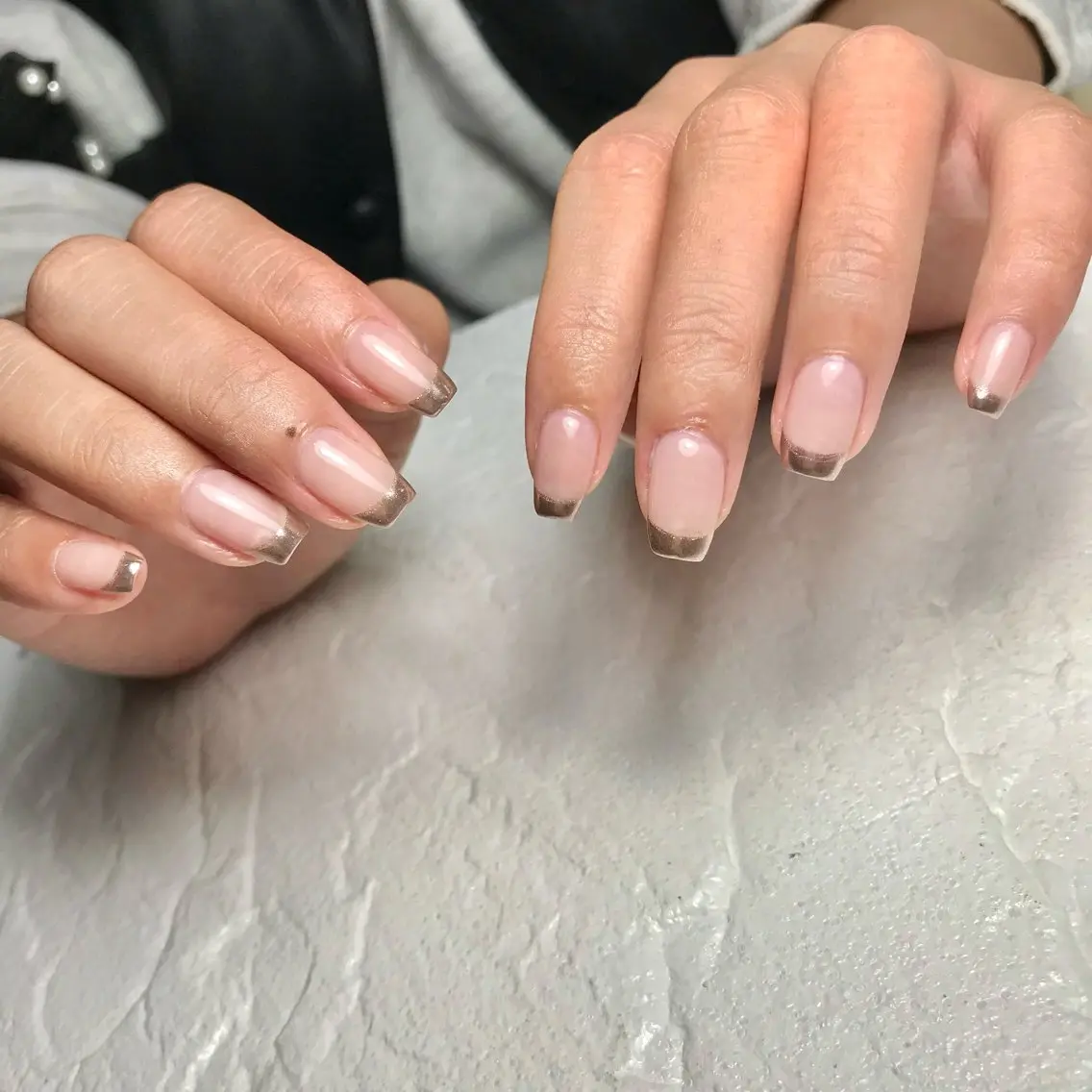 ネイル フレンチネイル ミラーネイル CHIKA .のネイルデザイン