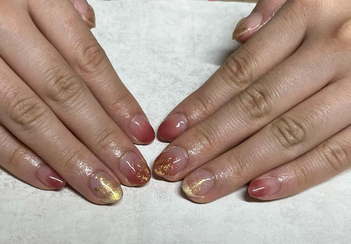 ネイル オーロラネイル フラワーネイル フットネイル フレンチネイル ジェルネイル ハンドネイル mogunail &blowのネイルデザイン