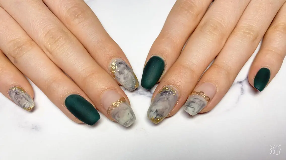 ネイル ハンドネイル Mani Nailsのネイルデザイン