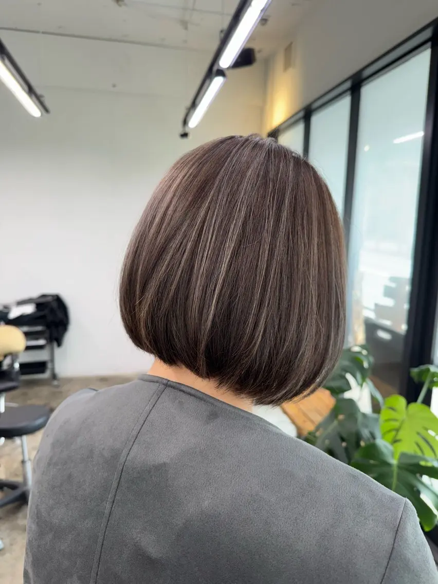 ショート yuuka🌻 ハイライト/艶カラーのヘアスタイル