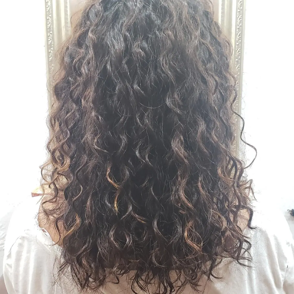 ロング パーマ カット パーマ 饒平名 知也のヘアスタイル