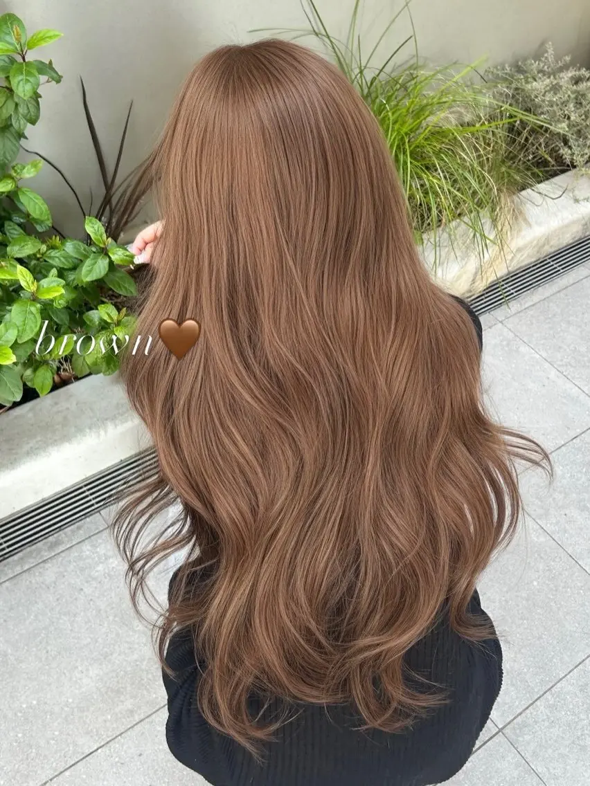 【ダメージ最小限&透明感抜群】ブリーチなし艶Wカラー+最高級トリートメント🪽🫧の写真