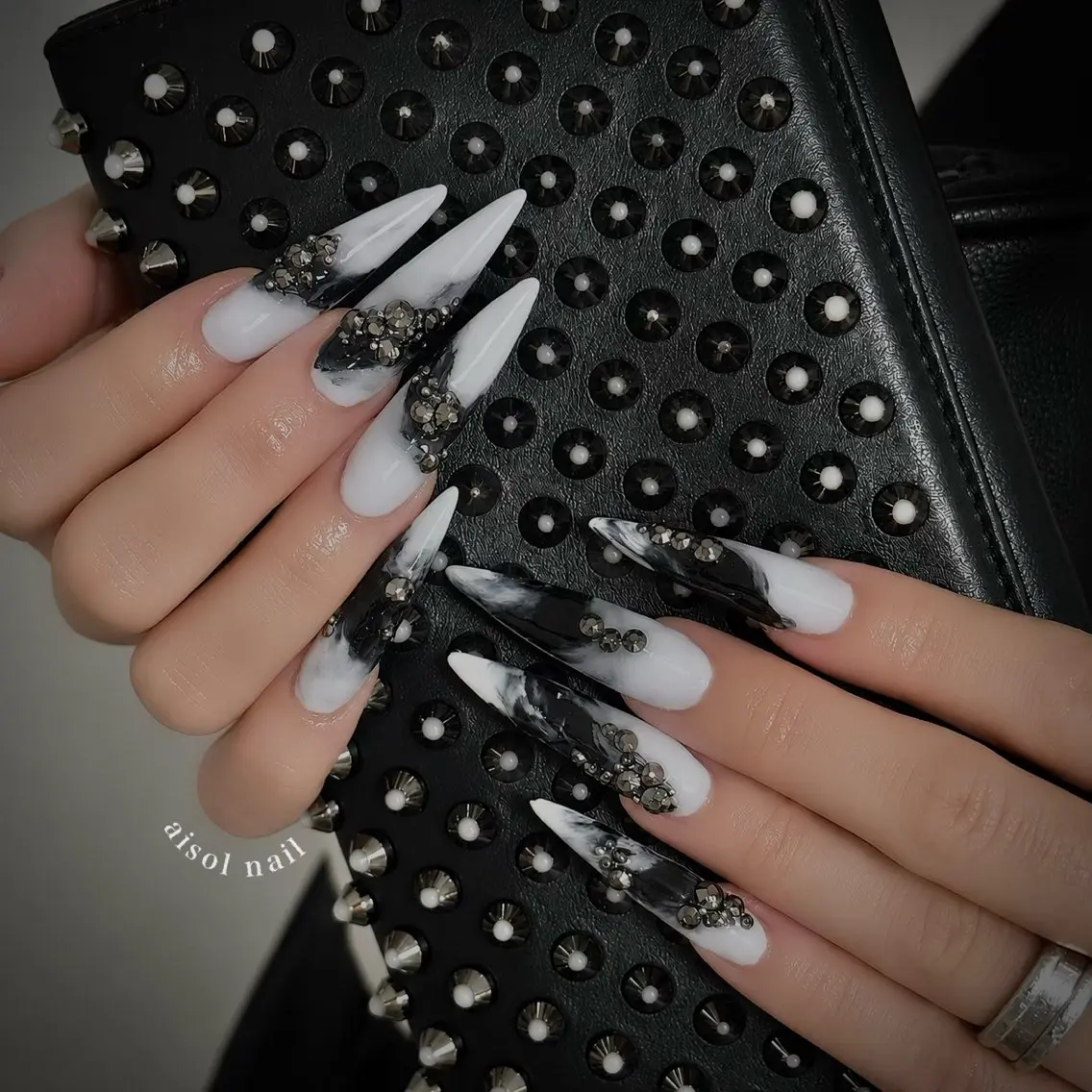 ネイル 持ち込み ハンドネイル Aisol nail salonのネイルデザイン