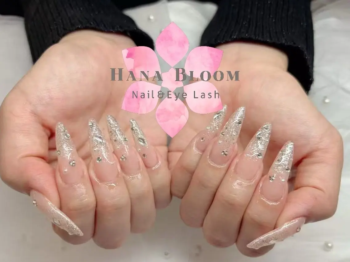 ネイル フレンチネイル ジェルネイル グラデーション ラメ(グリッター) マグネットネイル ハンドネイル ハンドケア Hana Bloom Nail Salonのネイルデザイン
