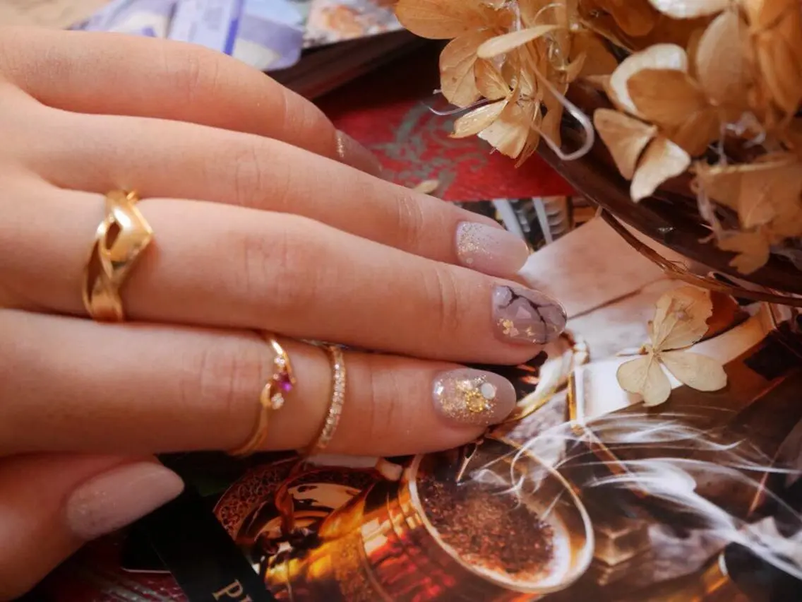 ネイル ジェルネイル ラメ(グリッター) 大理石ネイル(マーブル) シンプルネイル Nail Suave (シュアーヴ)のネイルデザイン