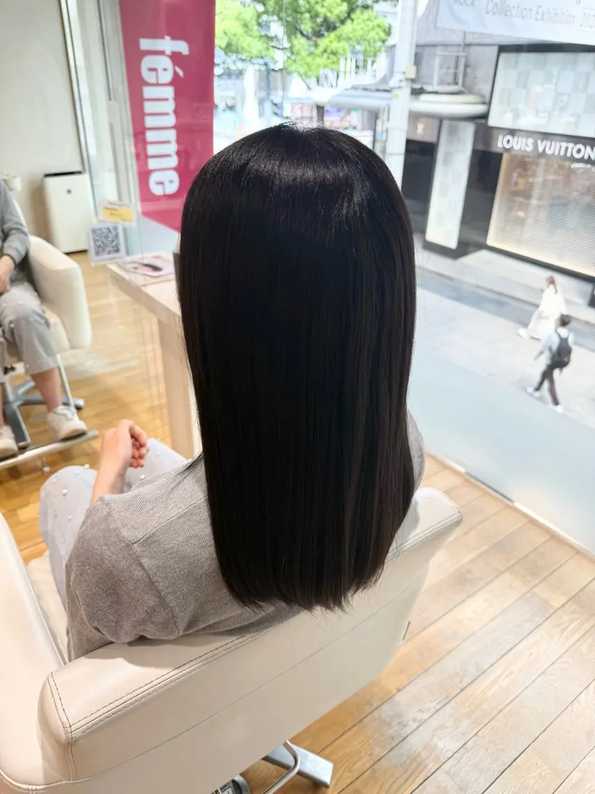 カラー ヘアカラー femme 當田 莉央のヘアスタイル
