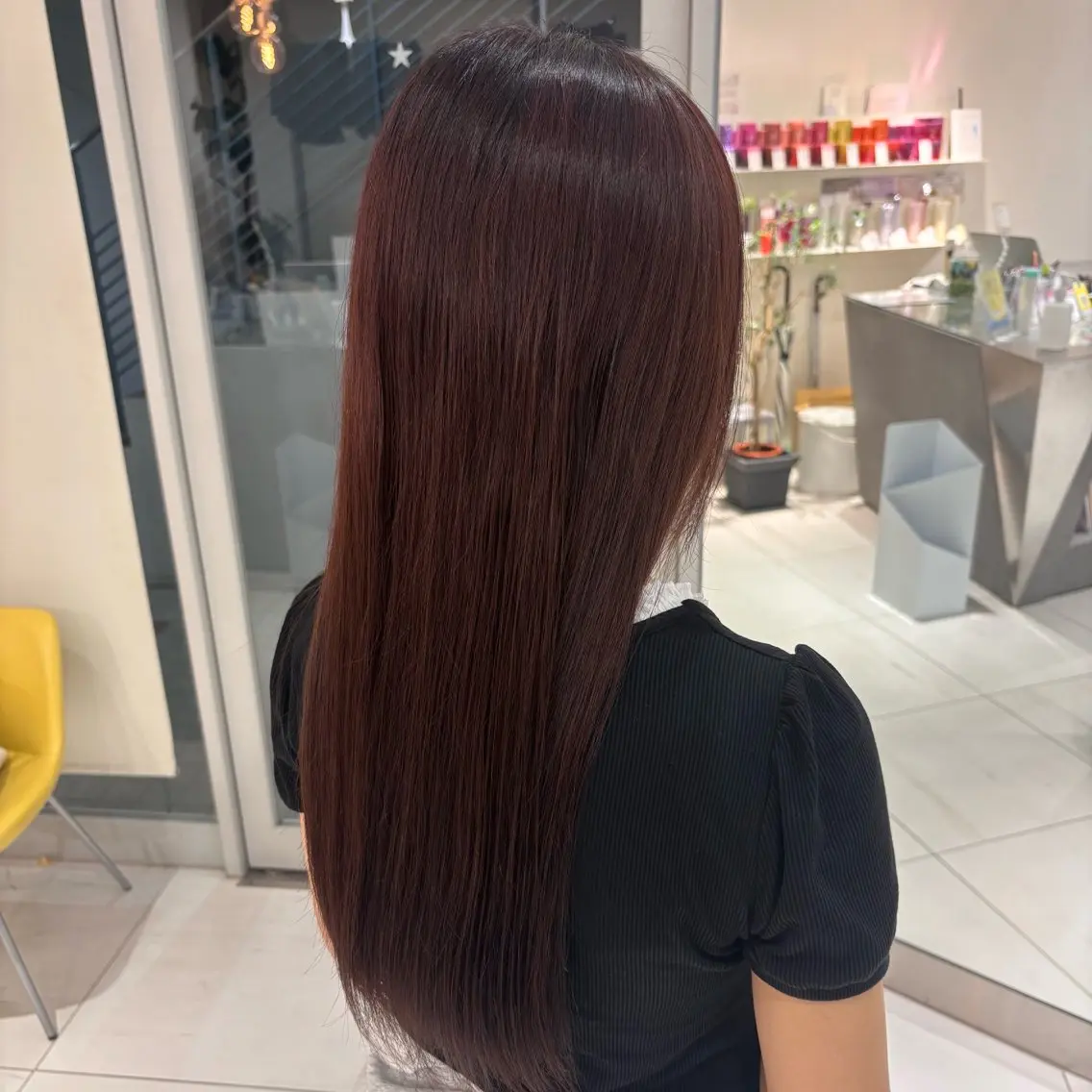 カラー 林 彩音のヘアスタイル