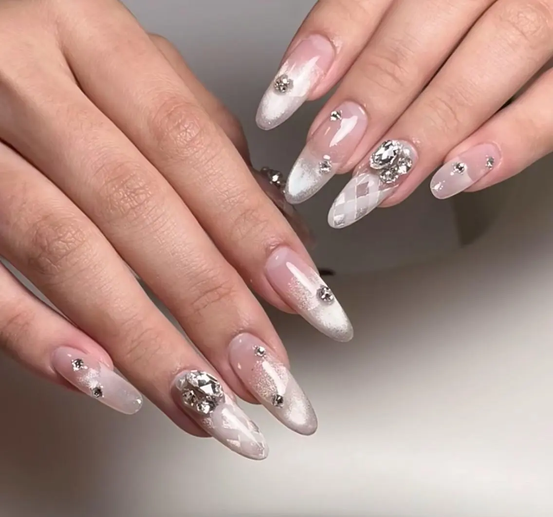 ネイル ハンドネイル ハンドケア 🍑 momo_nailのネイルデザイン