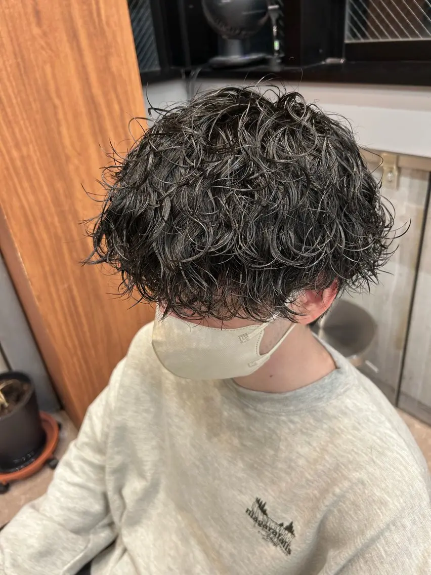 メンズ パーマ 砂川 渉　elima byのヘアスタイル
