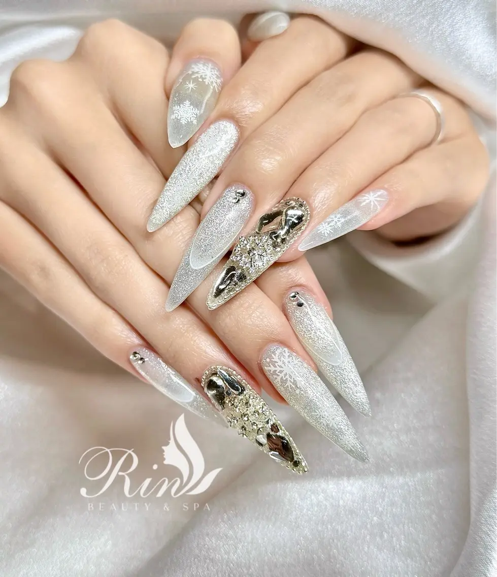ネイル アートネイル フレンチネイル ジェルネイル 韓国ネイル ミラーネイル Rin Nail 新大久保店のネイルデザイン