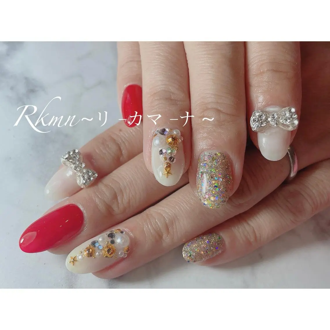 ネイル アートネイル ラメ(グリッター) 赤色 リボン 春ネイル ハンドネイル フットネイル ハンドケア Rkmn ~リ-カマ-ナ~のネイルデザイン