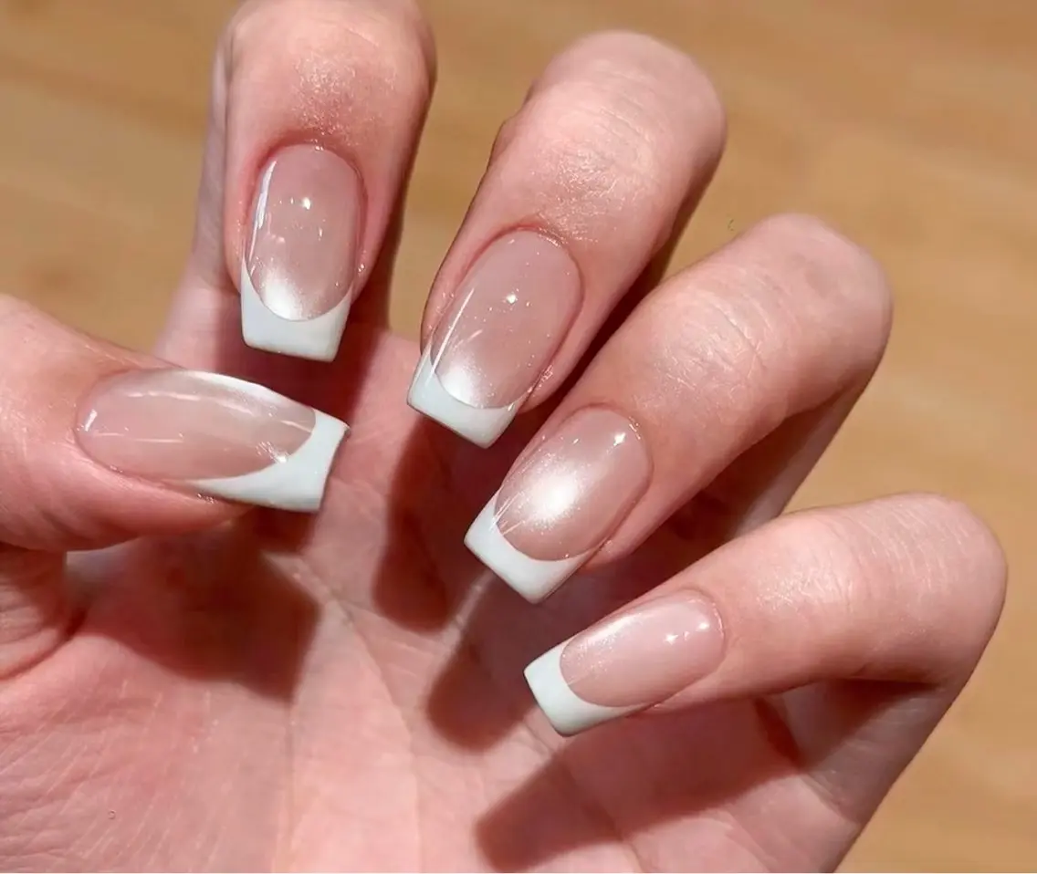 ネイル アートネイル オーロラネイル チークネイル フレンチネイル ガラスフレンチ ハンドネイル 🎀🎀YooLi Nail Salonのネイルデザイン