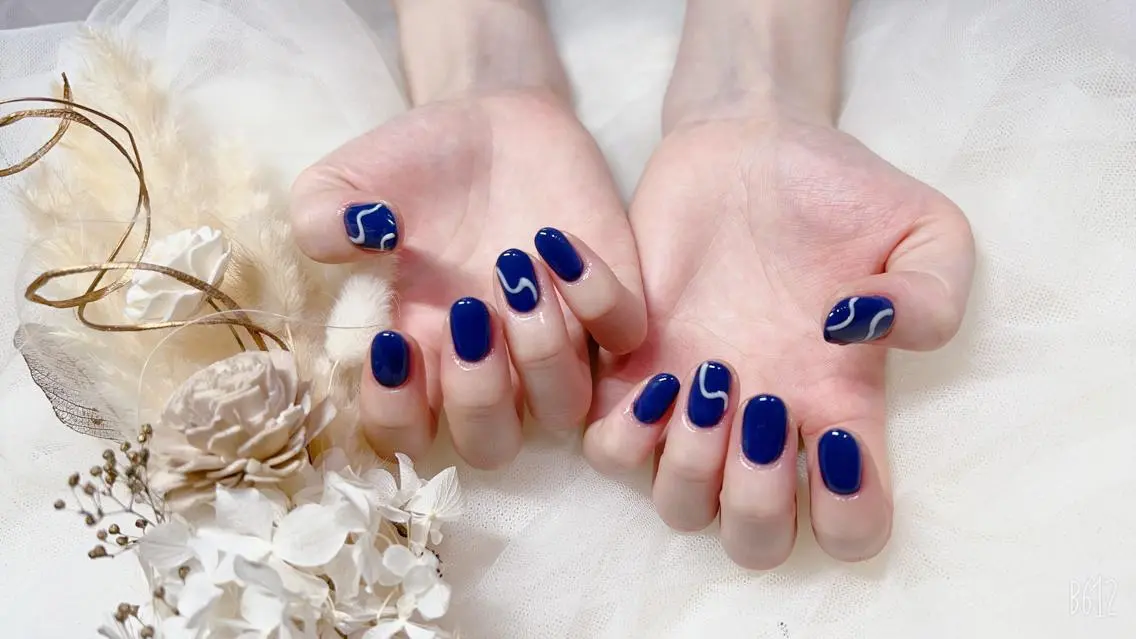 ネイル シンプルネイル M_ nail salonのネイルデザイン