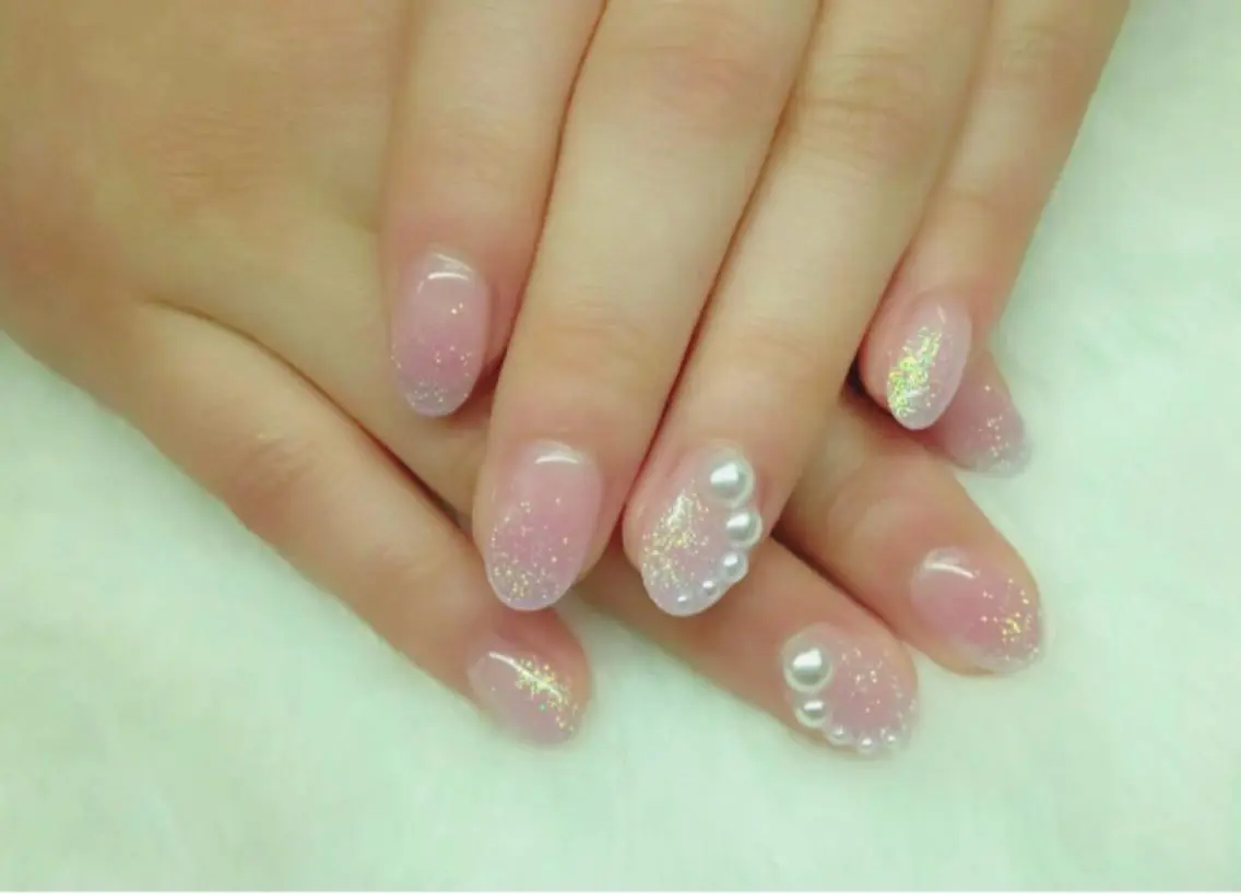 ネイル ラメ(グリッター) シンプルネイル ストーンネイル Nail lieNのネイルデザイン