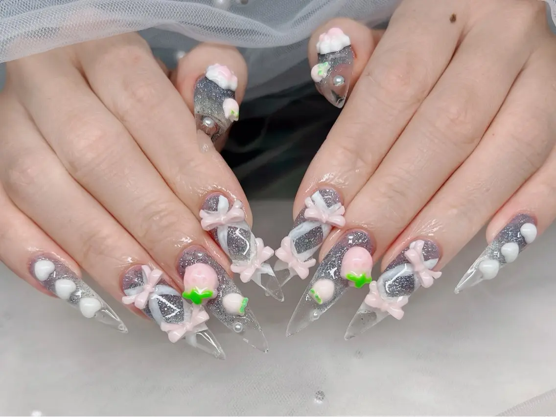 ネイル チークネイル ドット フレンチネイル グラデーション 韓国ネイル ハンドネイル Kei Nail Salonのネイルデザイン