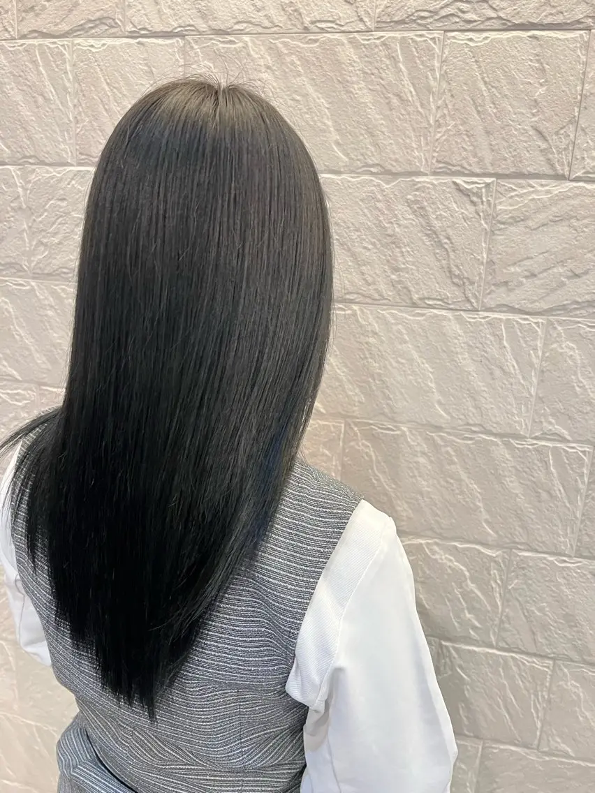 ロング カラー ヘアカラー 有澤 茉唯のマツエク・マツパデザイン