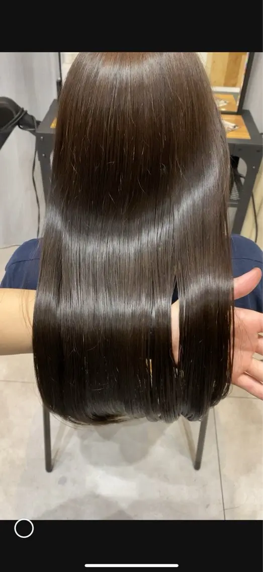ロング こはる.⋆𝜗𝜚／ 谷町／透明感カラーのヘアスタイル
