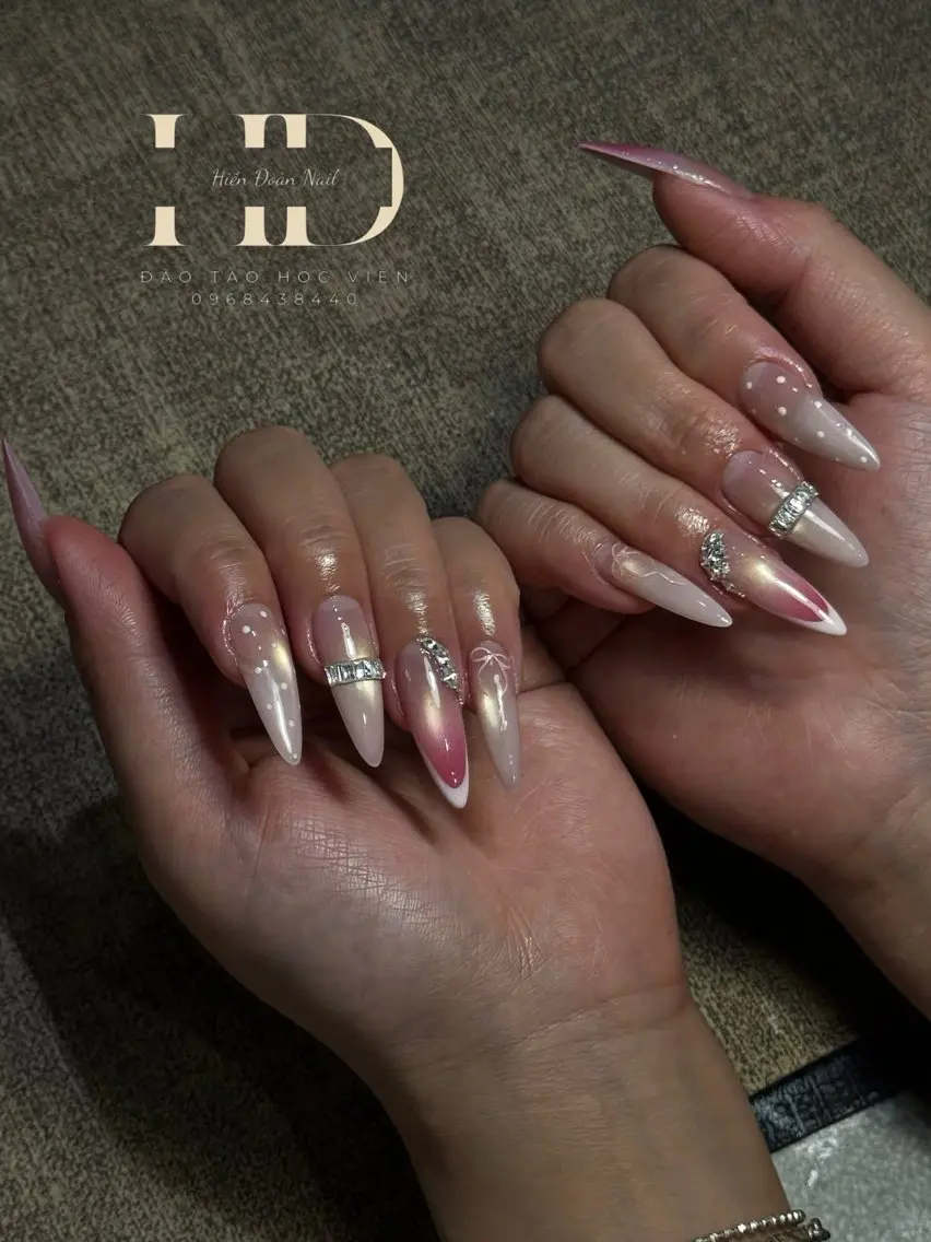 ネイル 本田 秋のネイルデザイン