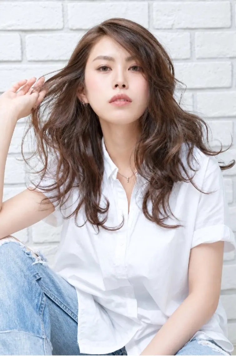 カラー 専業カラーリスト三木 敏嵩のヘアスタイル
