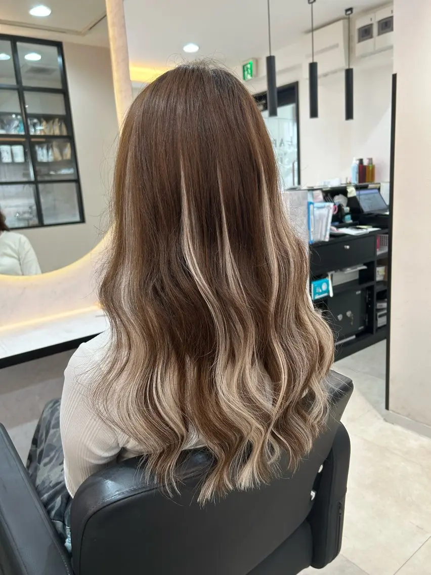 ロング エクステ ハイライト エクステ 副島 響のヘアスタイル