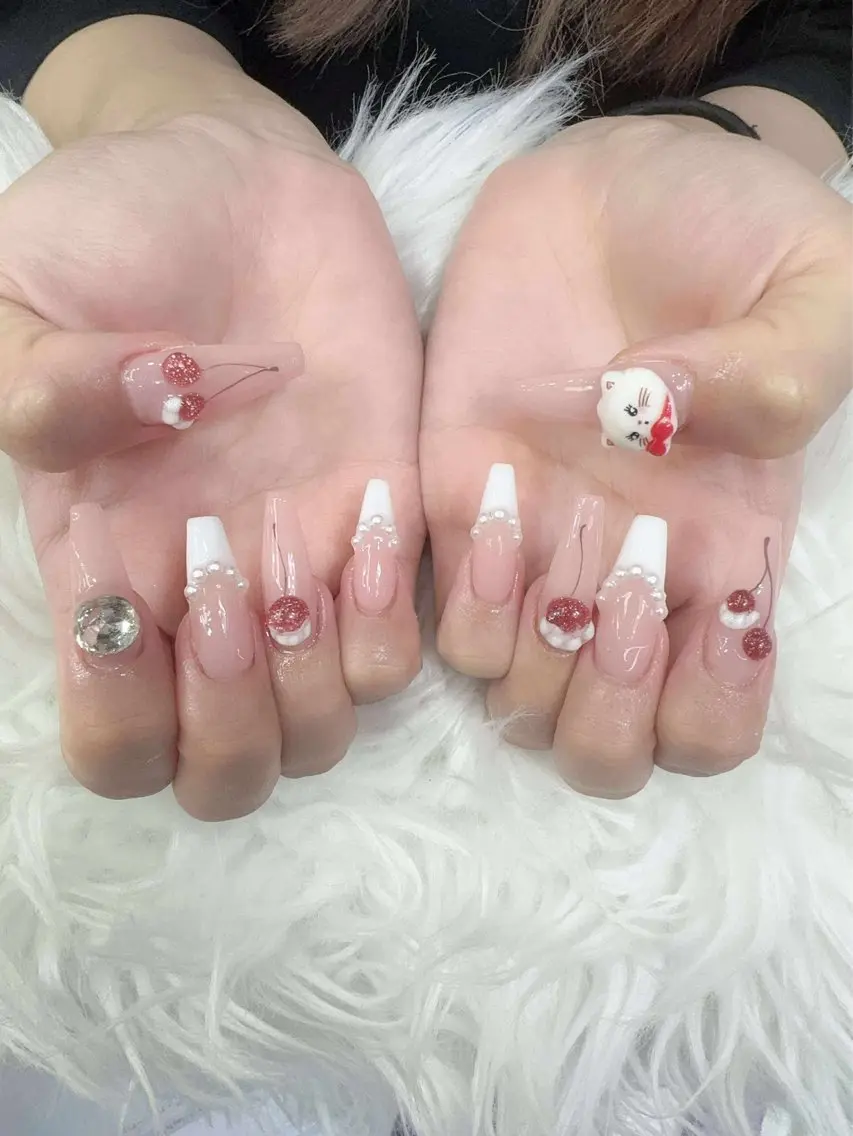 ネイル ハロウィン キラキラネイル 韓国ネイル スカルプネイル ハンドネイル MoMoA Nail ネイル長さ出し専門店のネイルデザイン