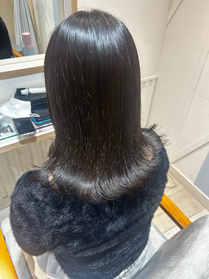 ミディアム カラー カット ヘアカラー トリートメント 大川 夏実のヘアスタイル
