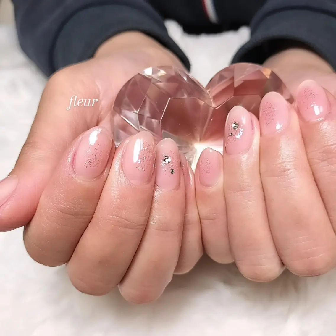 ネイル チークネイル ピンク megumi. sのネイルデザイン