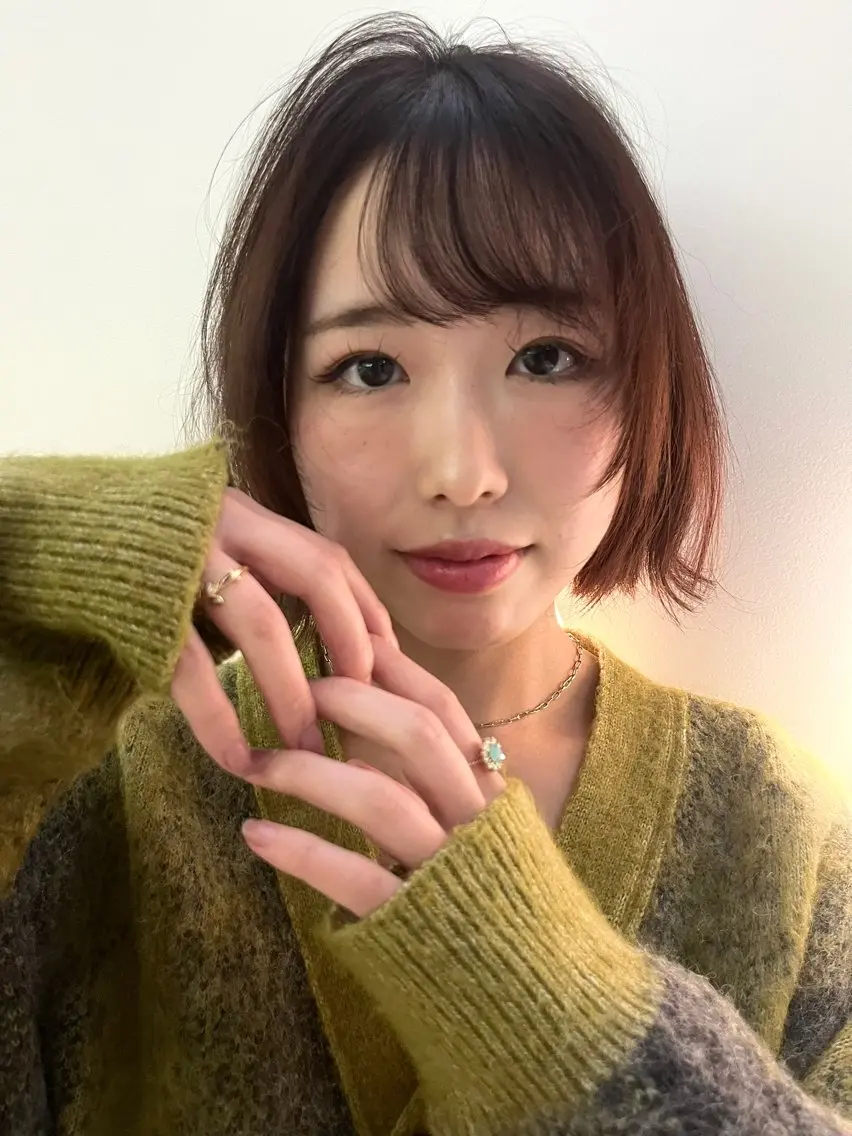 ショート カラー ブラウンカラー 透明感カラー レイヤーカット カット ヘアカラー トリートメント cana 札幌レイヤースタイルのヘアスタイル