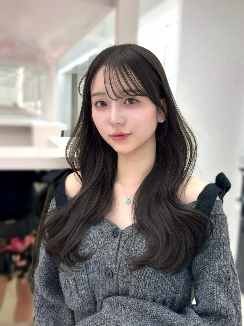 ロング レイヤーカット ロング 似合わせカット 小顔カット COA銀座　🤍 shionのヘアスタイル