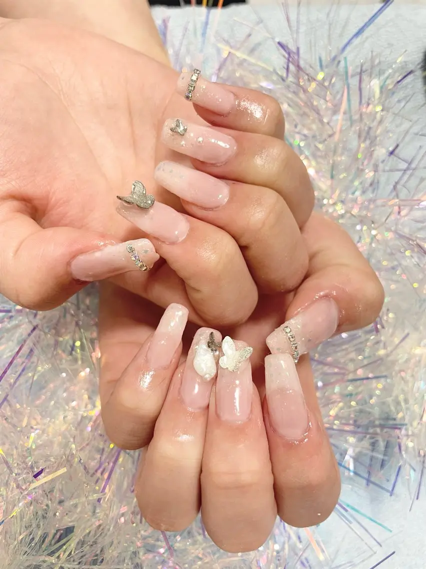ネイル コトミ【メンズ】 【曲がる縮毛矯正】のヘアスタイル