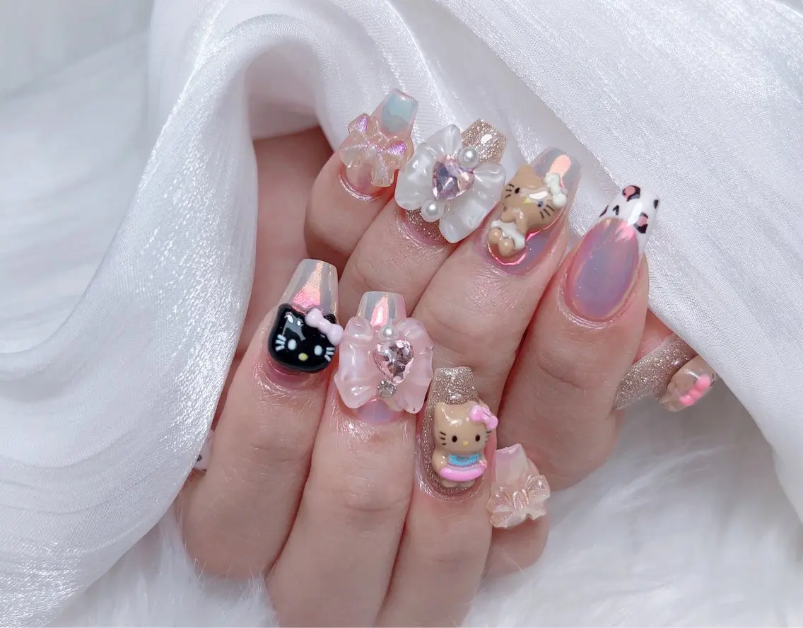 ネイル 🎀M nails✨ ビューティーのネイルデザイン