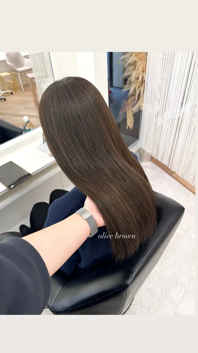 ロング カラー ParveMix 宮﨑 梨里のヘアスタイル