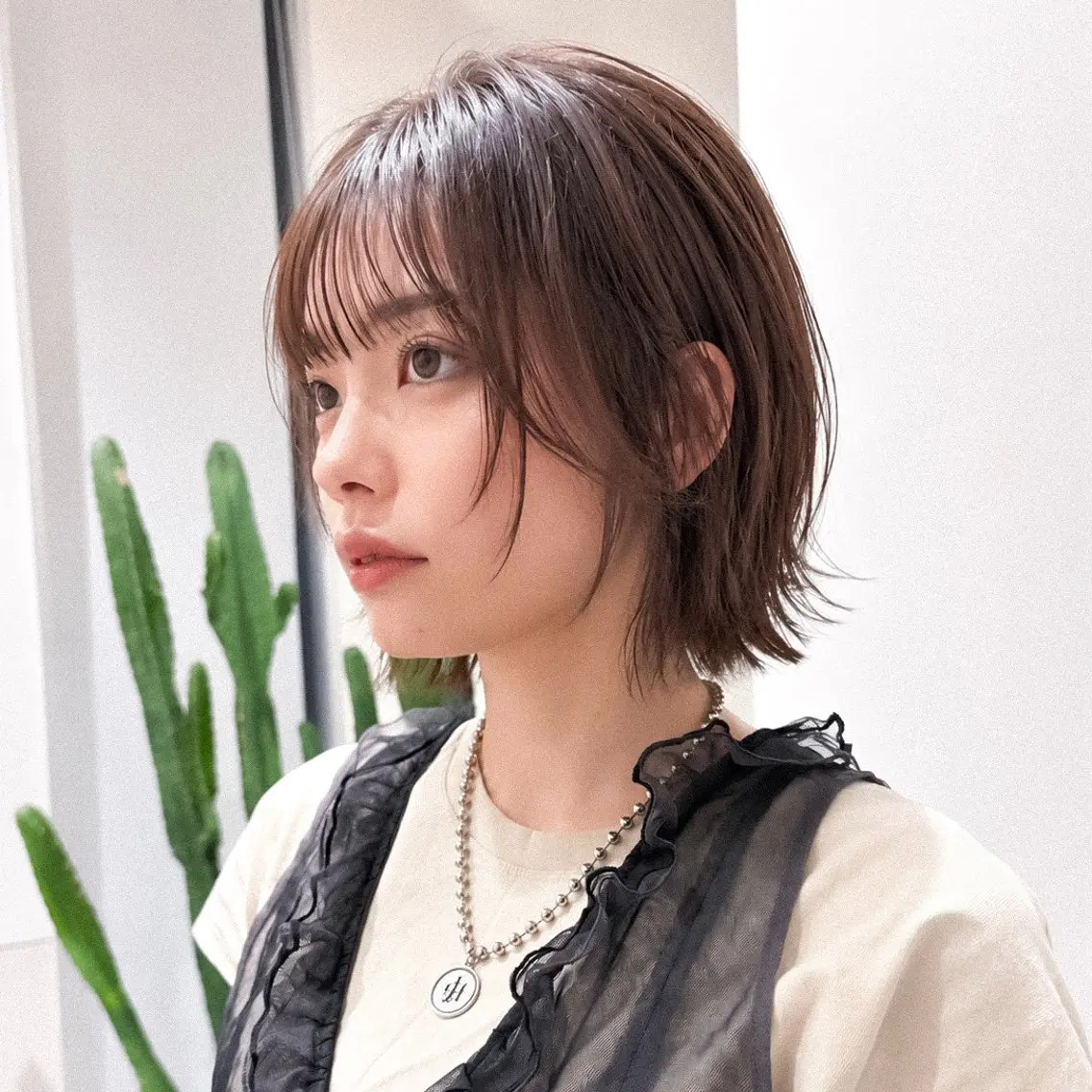 ショート カラー 透明感カラー 髪質改善 レイヤーカット 小顔カット トリートメント カット ヘアカラー 宮内大輔 /レイヤー/艶カラーのヘアスタイル