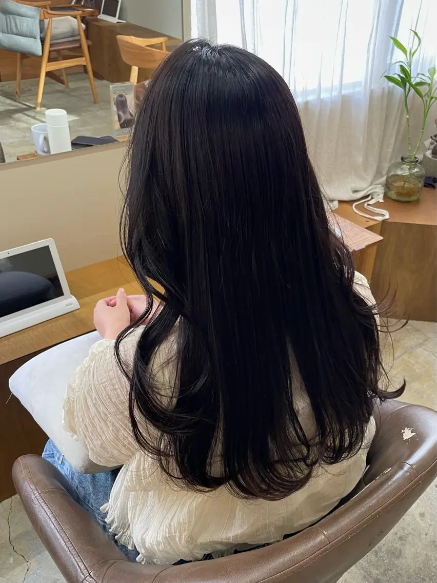 ロング カラー 山下 悠月のヘアスタイル