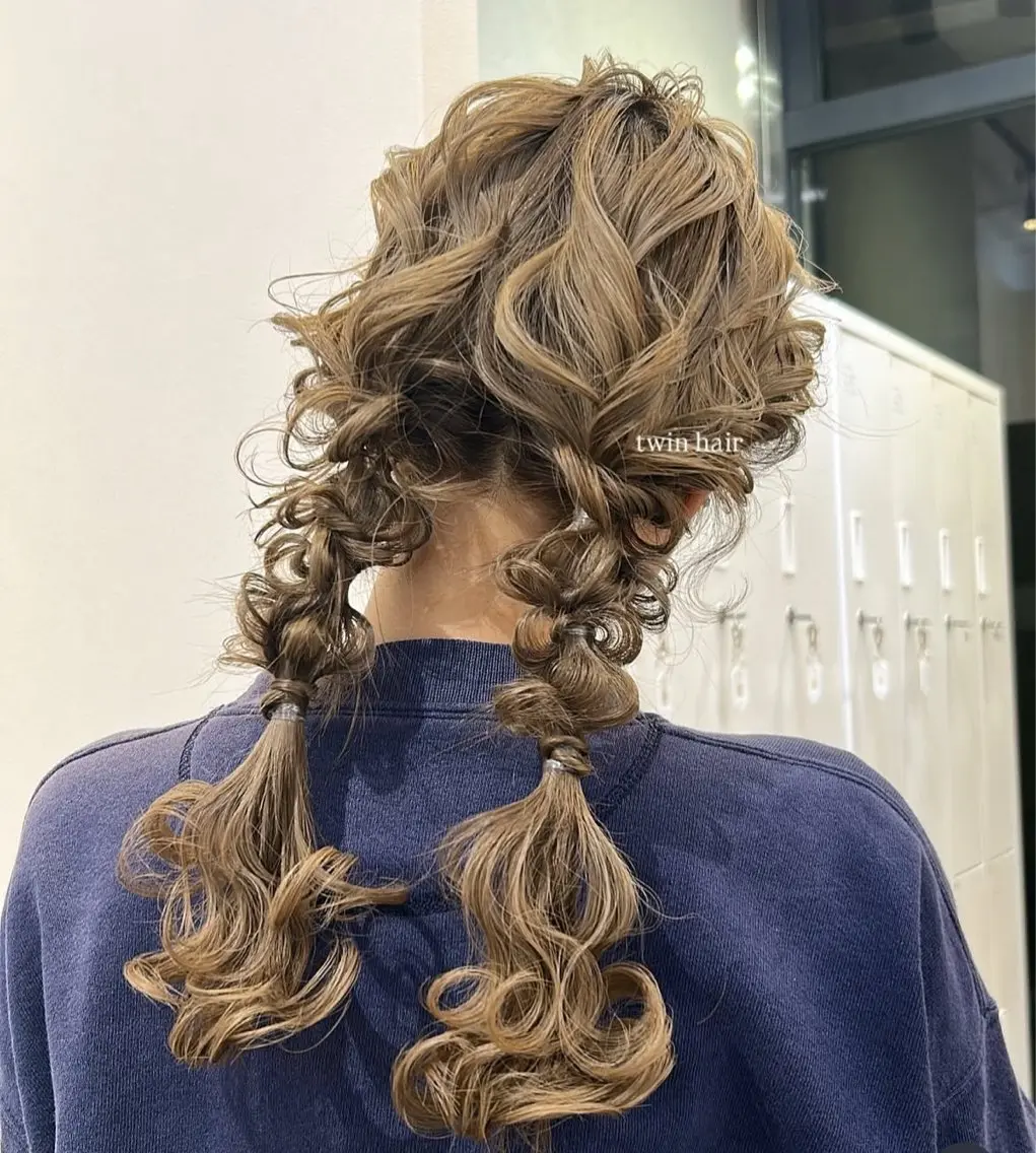ヘアアレンジ Yuui🩰梅田/ アレンジ/艶感カラーのヘアスタイル