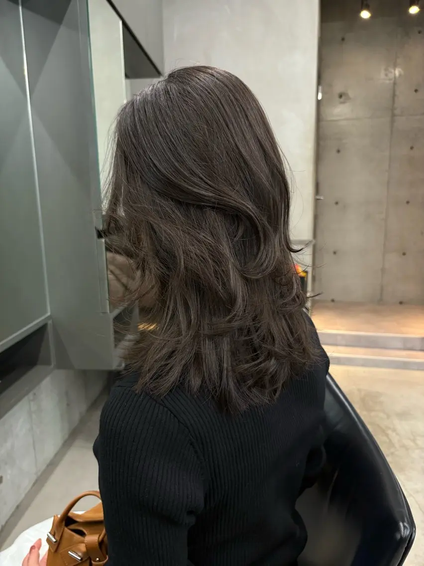 セミロング カラー カット ヘアカラー Saki/レイヤー/ 柔色カラー/顔まわりのヘアスタイル