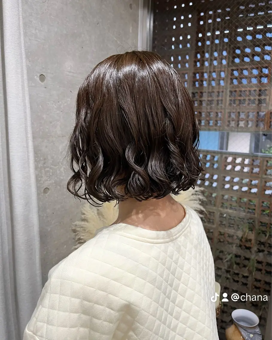 ミディアム カラー パーマ カット 表参道🌿赤み消し カラー/チナツのヘアスタイル