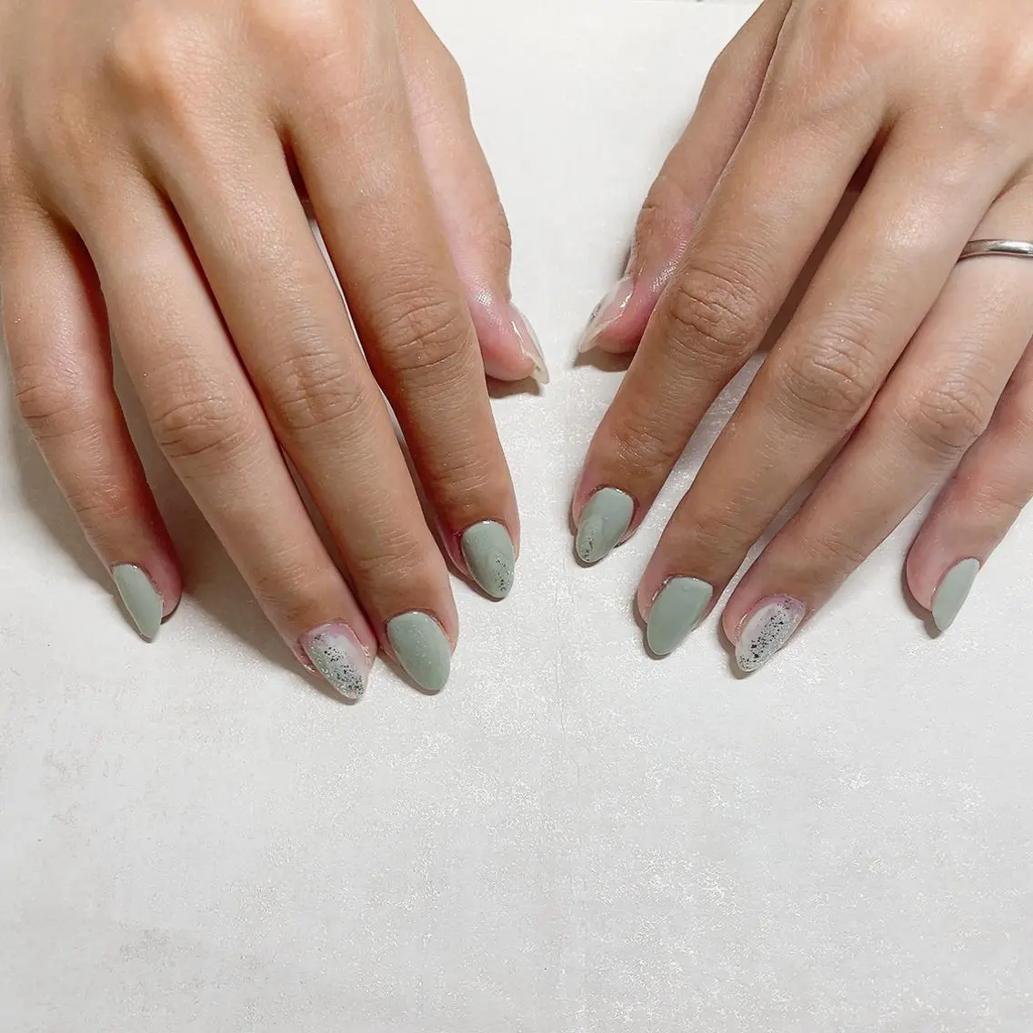 ネイル オーロラネイル フラワーネイル フットネイル フレンチネイル ジェルネイル ハンドネイル mogunail &blowのネイルデザイン