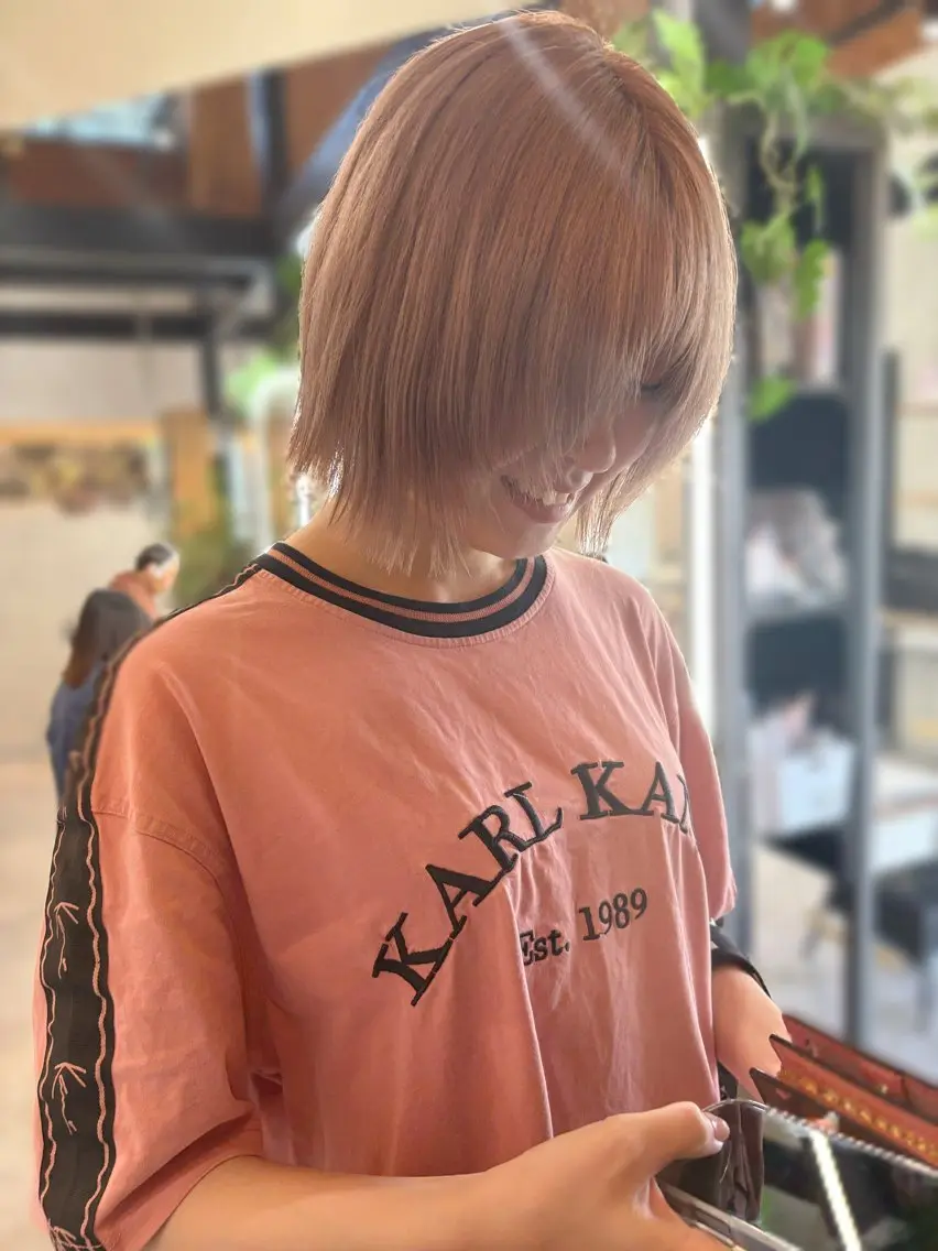 ショート 切りっぱなしボブ ボブ 顔まわりレイヤー 顔周りカット レイヤーカット カット ヘアカラー TAKAHASHI REIKAのヘアスタイル